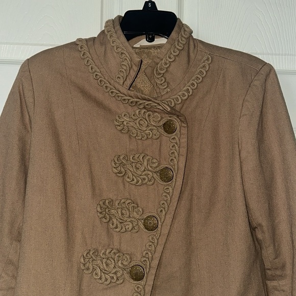 Soft Surroundings beige Tan Button Long Jacket medium trim - Picture 3 of 9